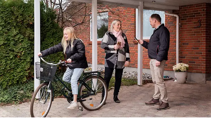 Bannerbillede: familier der handler med hinanden